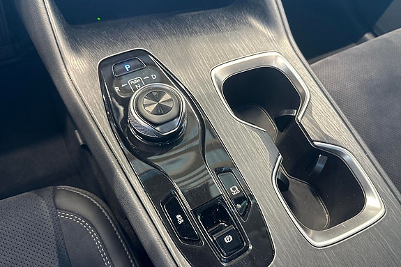 Lexus RZ450e 26 of 30