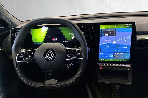 Renault Scenic E-Tech 14 of 20