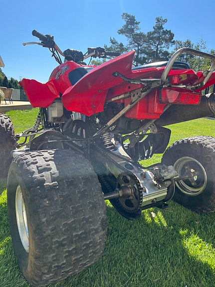 Arctic-cat DVX 400 7 of 8