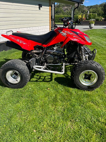 Arctic-cat DVX 400 5 of 8