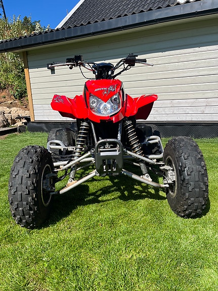 Arctic-cat DVX 400 2 of 8