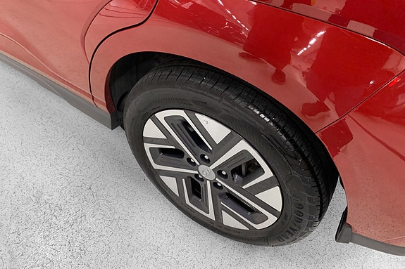 Hyundai Kona 4 of 12
