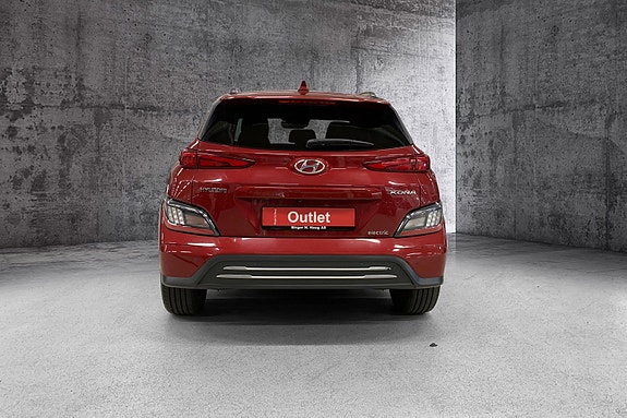 Hyundai Kona 8 of 12