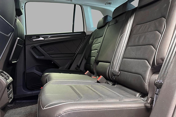 Volkswagen Tiguan 16 of 30