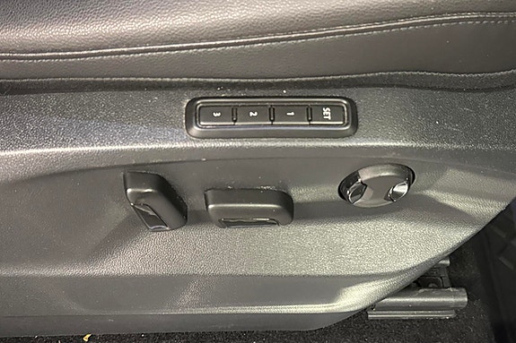 Volkswagen Tiguan 23 of 30