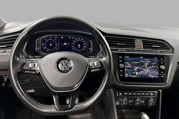 Volkswagen Tiguan 11 of 30