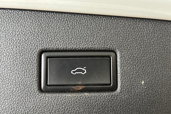 Volkswagen Tiguan 21 of 30