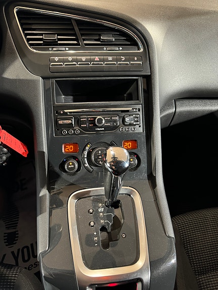 Peugeot 5008 14 of 30