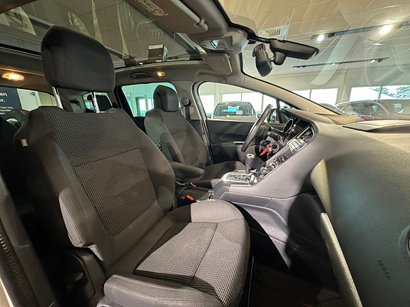 Peugeot 5008 24 of 30