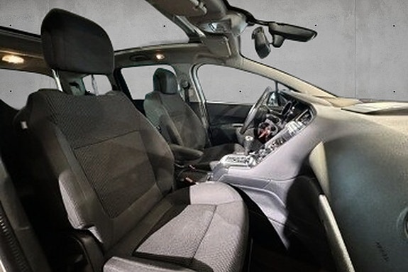 Peugeot 5008 19 of 30