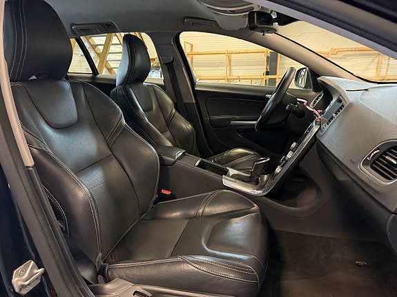 Volvo V60 9 of 24