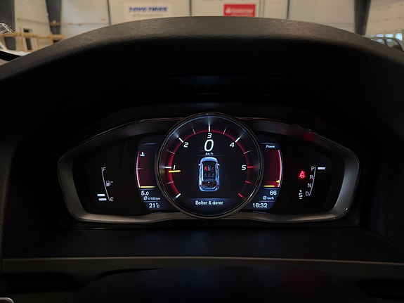 Volvo V60 16 of 24