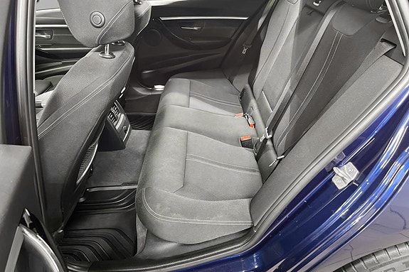 BMW 318i 27 of 27