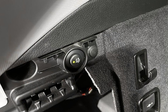 BMW 318i 20 of 27