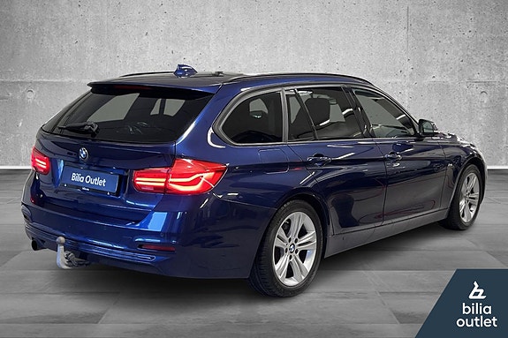 BMW 318i 4 of 27