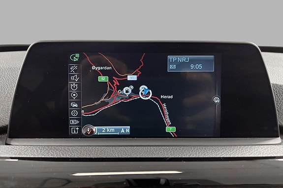 BMW 318i 16 of 27