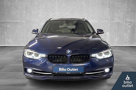 BMW 318i 2 of 27