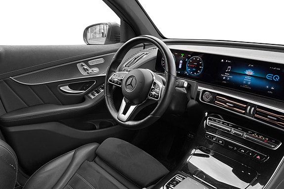Mercedes-Benz EQC400 27 of 30