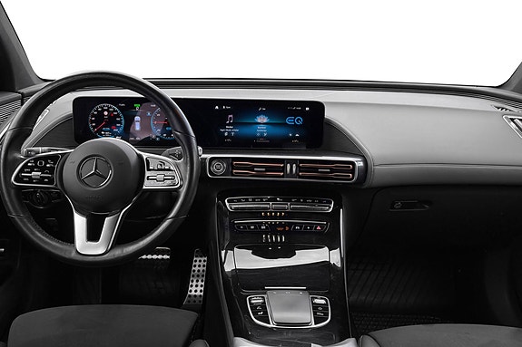 Mercedes-Benz EQC400 23 of 30