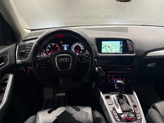 Audi Q5 8 of 25