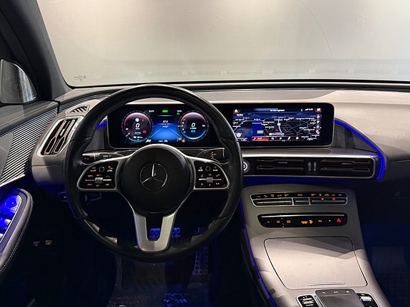Mercedes-Benz EQC400 15 of 30
