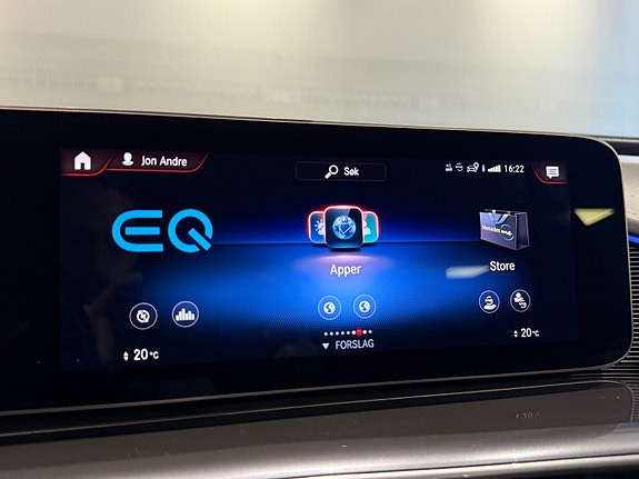 Mercedes-Benz EQC400 30 of 30