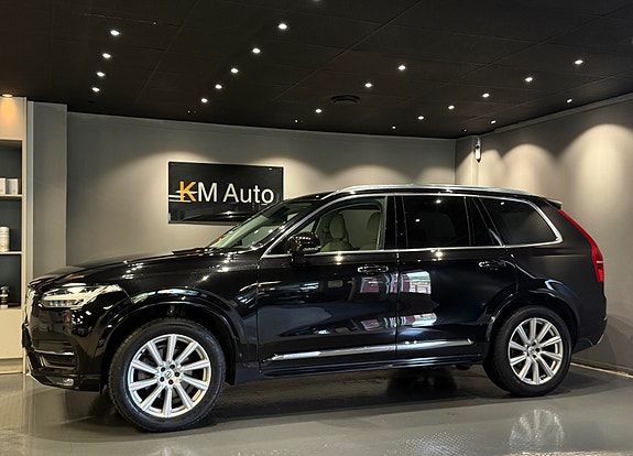 Volvo XC90 4 of 30