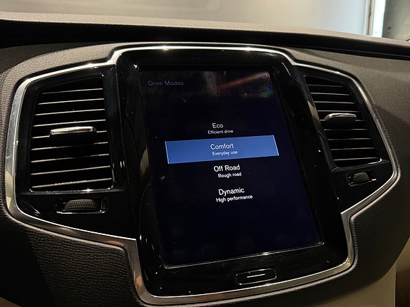 Volvo XC90 23 of 30