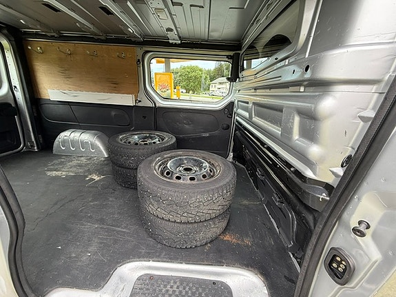 Renault Trafic 14 of 30