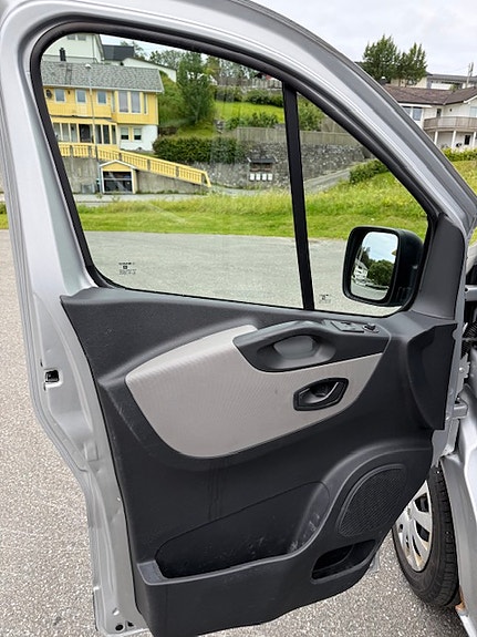 Renault Trafic 8 of 30