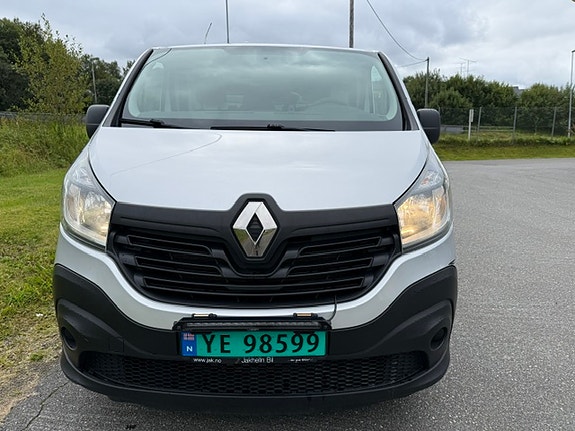 Renault Trafic 2 of 30