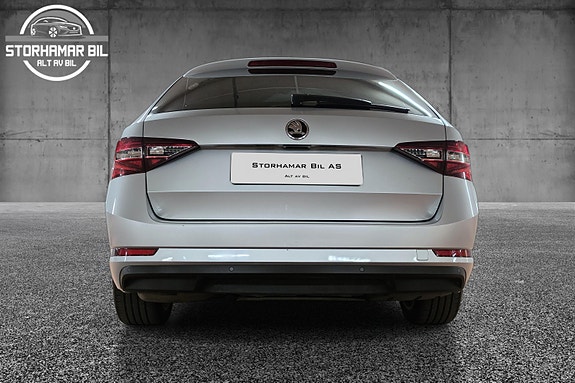 Skoda Superb 8 of 30