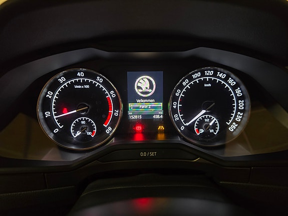 Skoda Superb 17 of 30