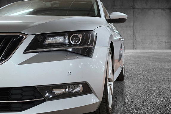 Skoda Superb 10 of 30