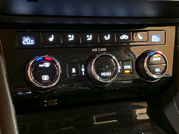Skoda Superb 28 of 30
