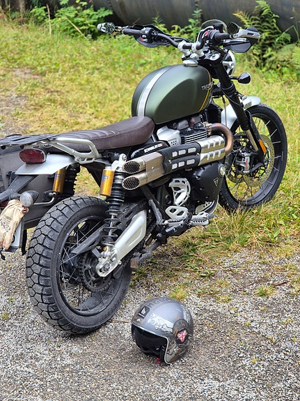 Triumph Scrambler 1200 XC 4 of 10