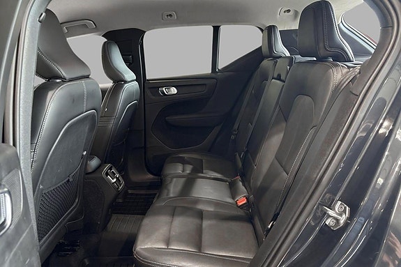 Volvo XC40 20 of 25