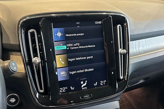 Volvo XC40 14 of 25