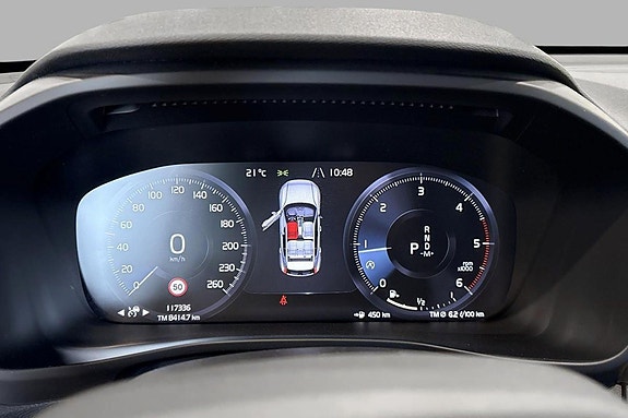 Volvo XC40 13 of 25