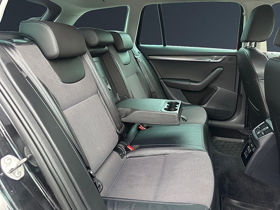 Skoda Octavia 16 of 30