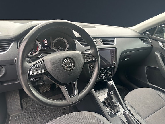 Skoda Octavia 10 of 30