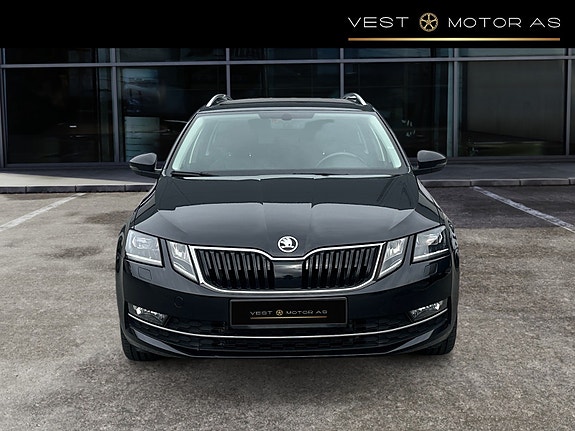 Skoda Octavia 2 of 30