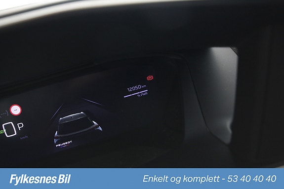 Peugeot e-2008 18 of 24