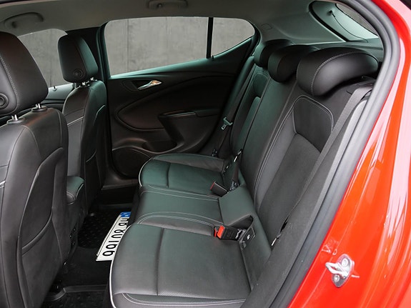 Opel Astra 11 of 22