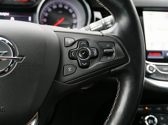 Opel Astra 18 of 22