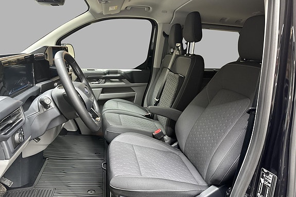 Ford Transit Custom 7 of 16