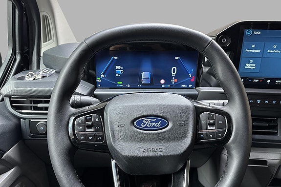 Ford Transit Custom 8 of 16