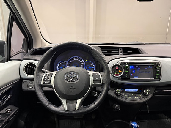 Toyota Yaris 22 of 30