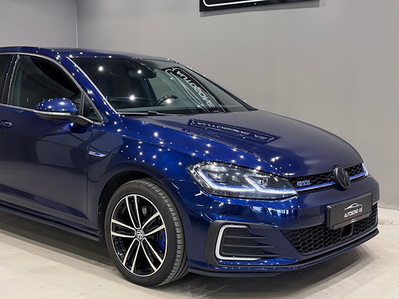Volkswagen Golf VII 4 of 30