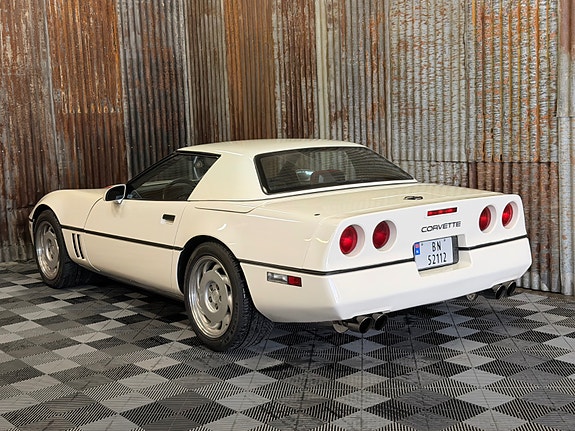 Chevrolet Corvette 8 of 30